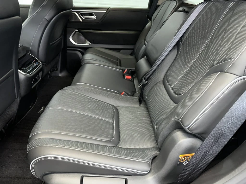 Certified Used 2025 Dynamic Metal INFINITI SENSORY image 19