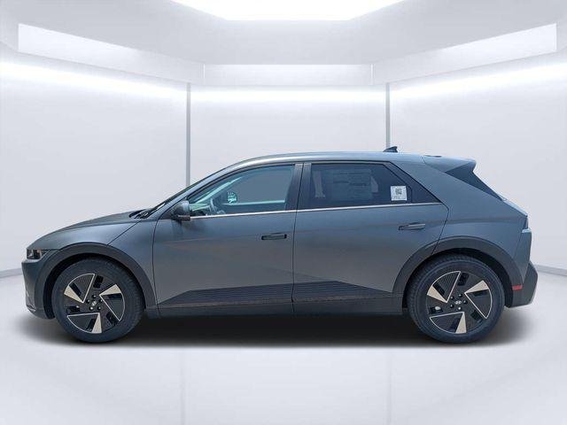 New 2026 Gray Hyundai SEL image 6