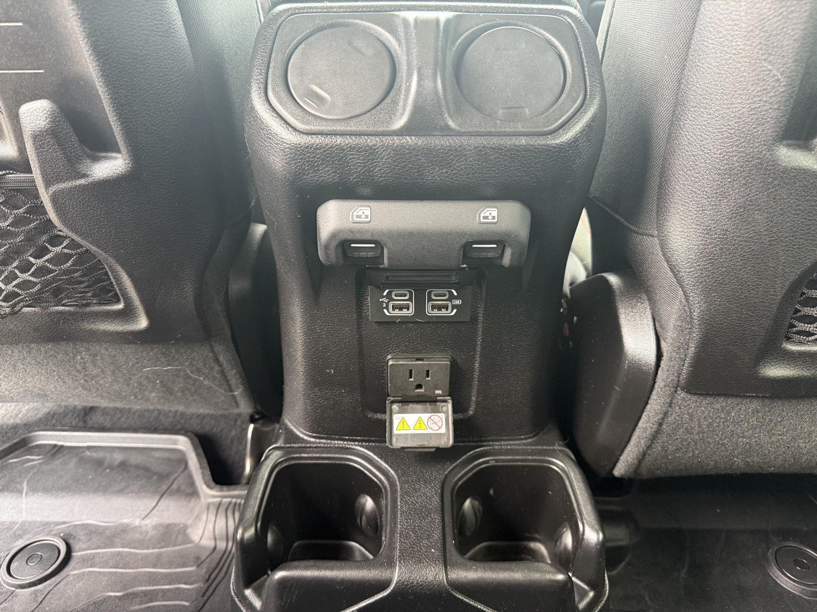 Used 2019 Granite Crystal Metallic Clearcoat Jeep Rubicon image 22