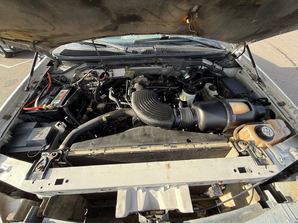 Used 2002  Ford XLT image 47