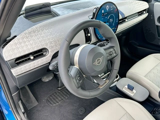 New 2026 Blue MINI Iconic image 7