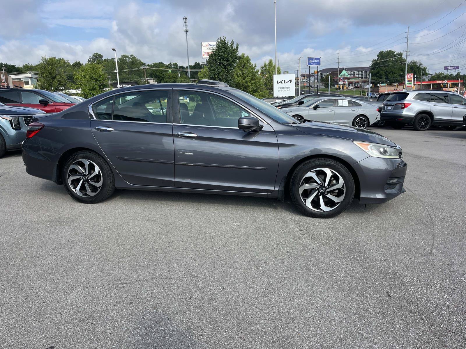 Used 2016 Modern Steel Metallic Honda EX image 2