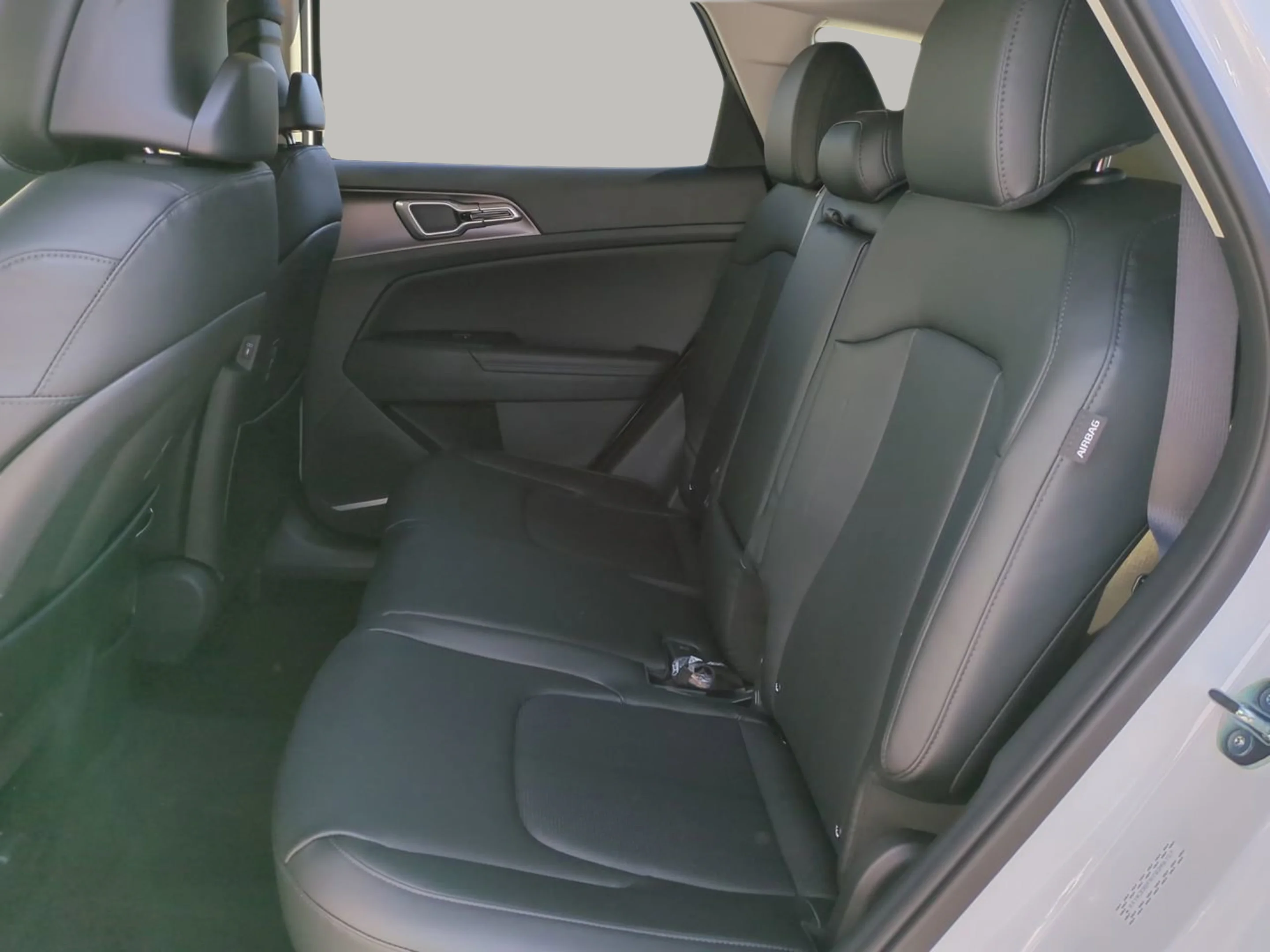 2026 Kia Sportage EX - Photo 18
