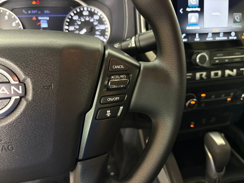 New 2026 Glacier White Nissan Crew Cab SV image 21