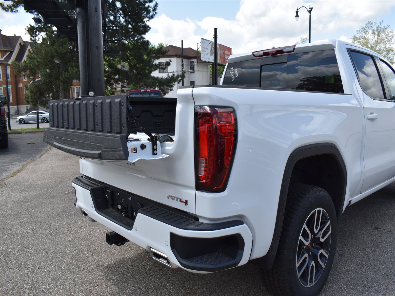 2026 GMC Sierra 1500 AT4 - Photo 10