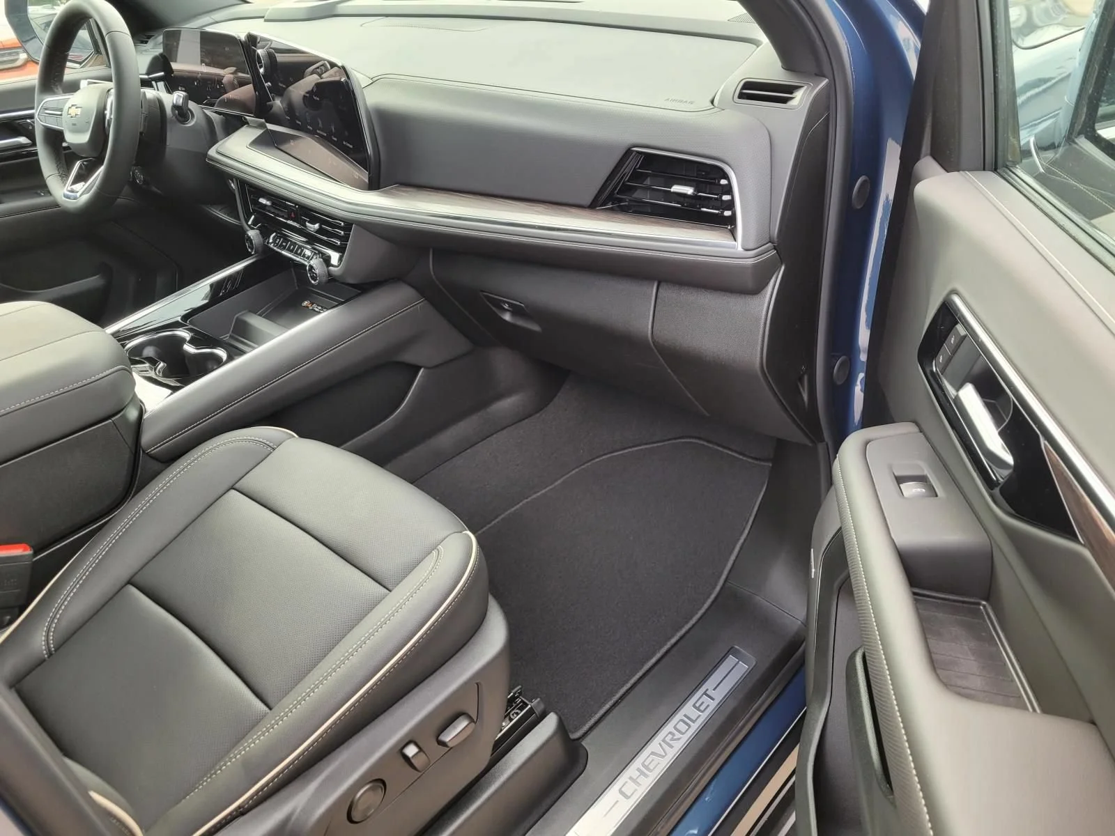 New 2026 Lakeshore Blue Metallic Chevrolet Premier image 6