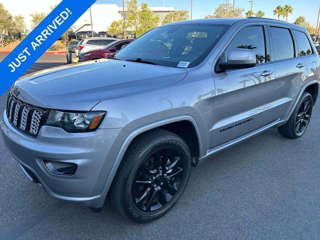 2020 Jeep Grand Cherokee Altitude 4WD's photo