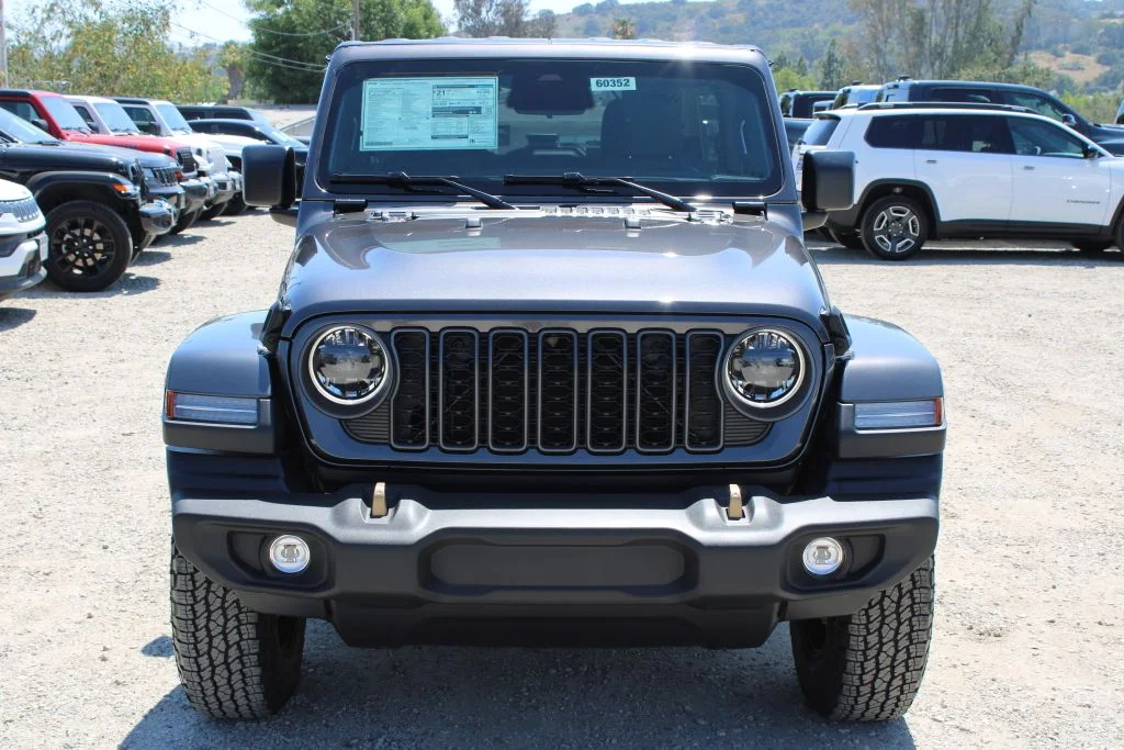 New 2026 Granite Crystal Metallic Clearcoat Jeep 85th Anniversary Edition image 2