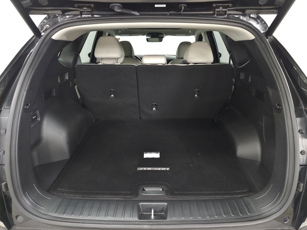 2025 Hyundai Tucson Limited - Photo 8