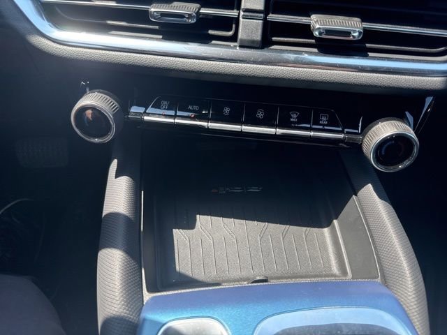 2026 Chevrolet Equinox EV 2LT - Photo 11