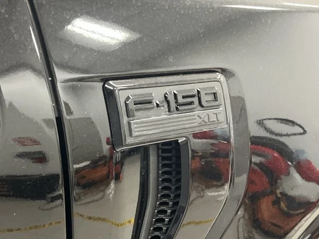 New 2026 Agate Black Metallic Ford XLT image 14