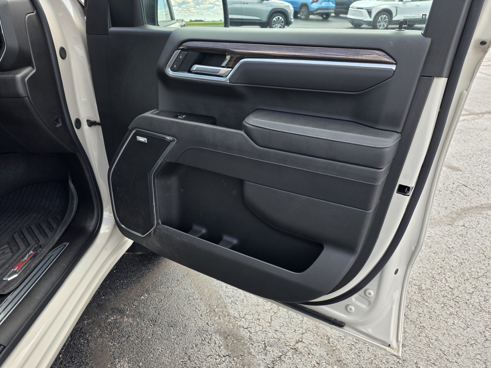 Used 2026 White Sands Chevrolet RST image 23