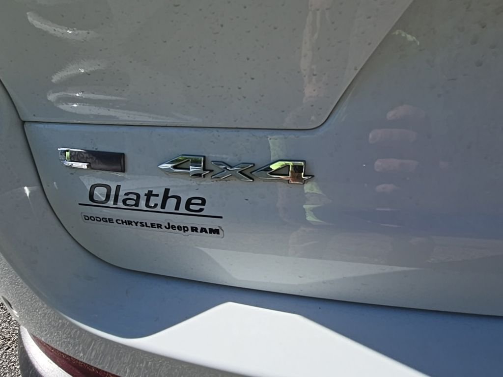 Used 2021 White Jeep Limited image 14