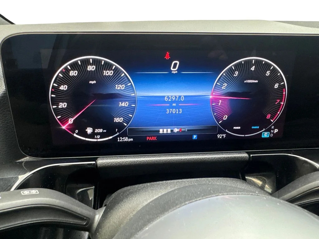 Used 2025 White Mercedes-Benz GLA 250 image 56