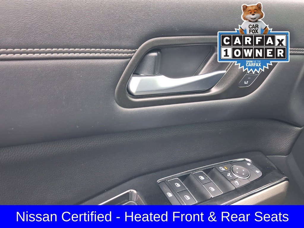 Used 2023 White Nissan Platinum image 21