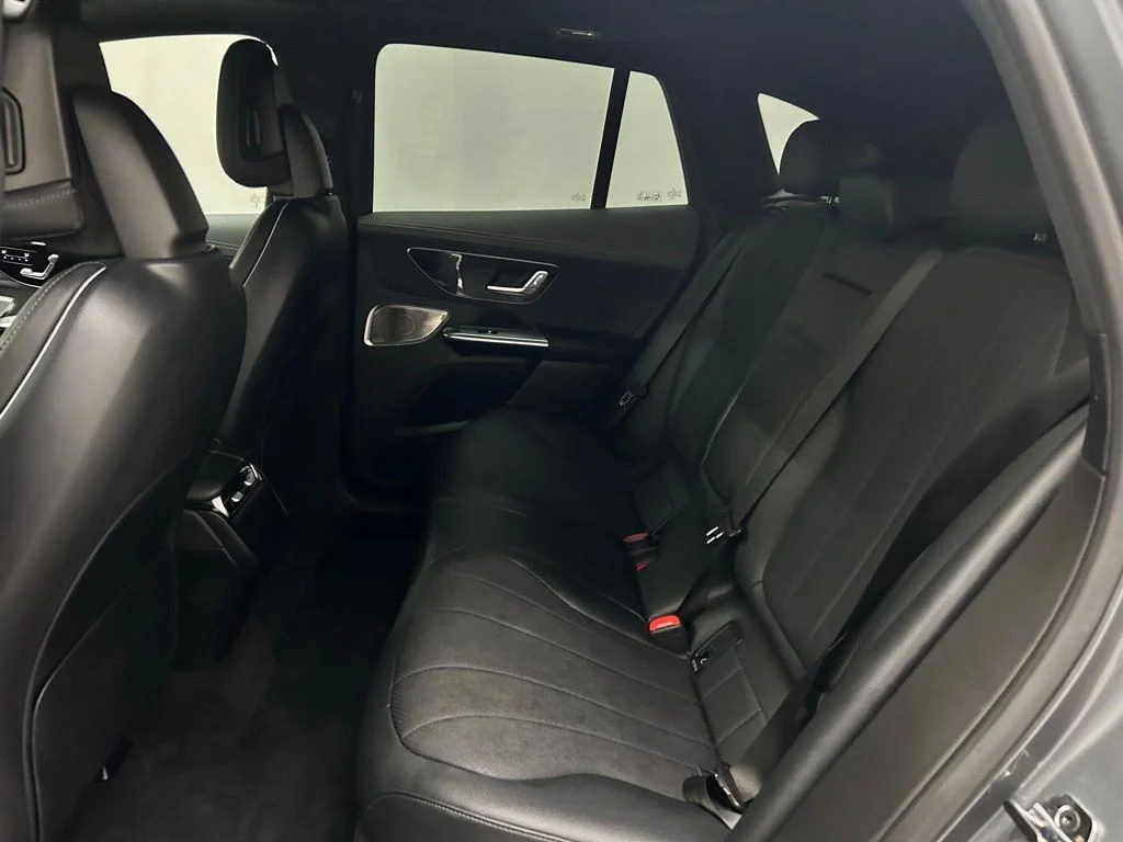 Used 2023 Gray Mercedes-Benz 500 SUV image 14
