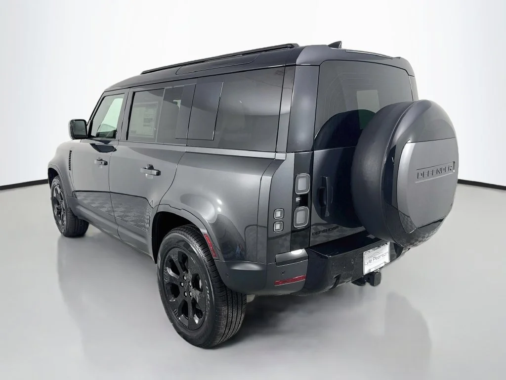 New 2026  Land Rover S image 3