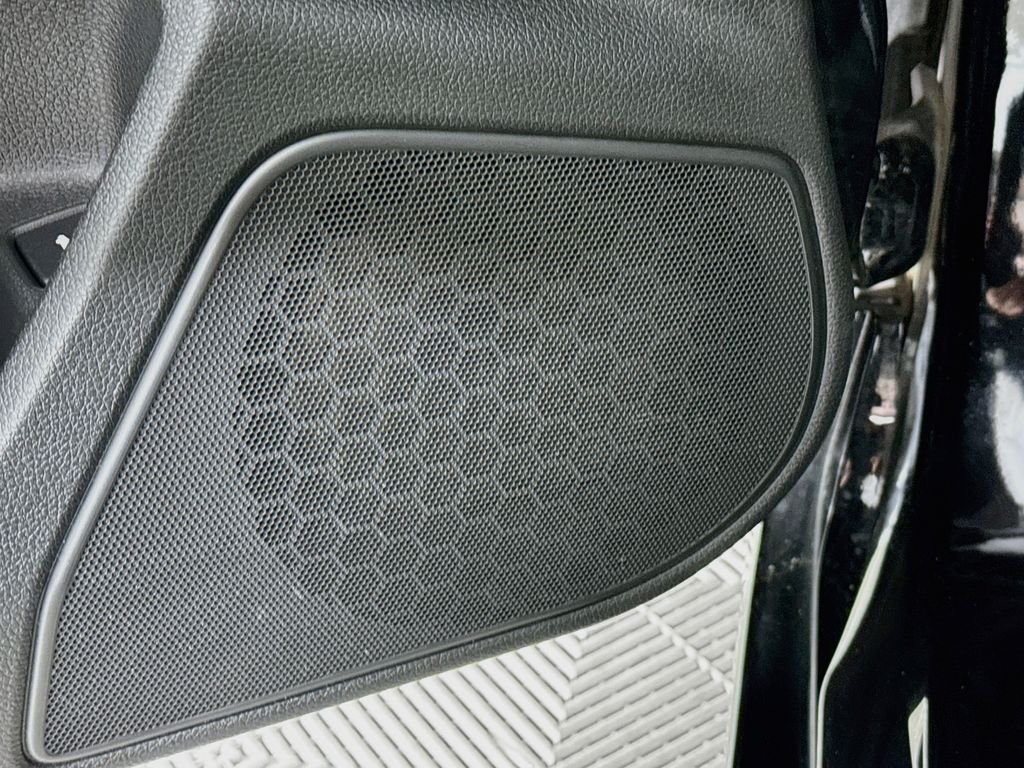 Used 2018 Black Honda EX-T image 19