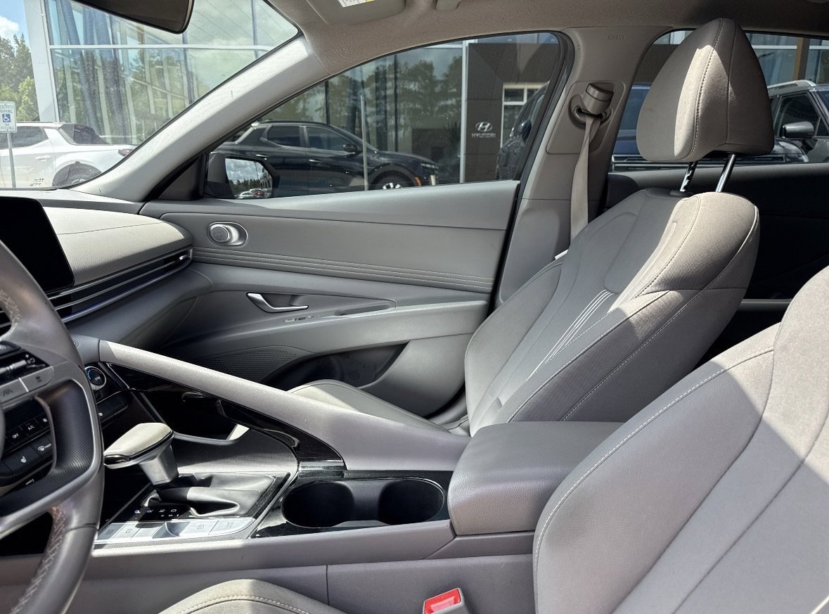 Used 2025 Ecotronic Gray Hyundai SEL Convenience image 15