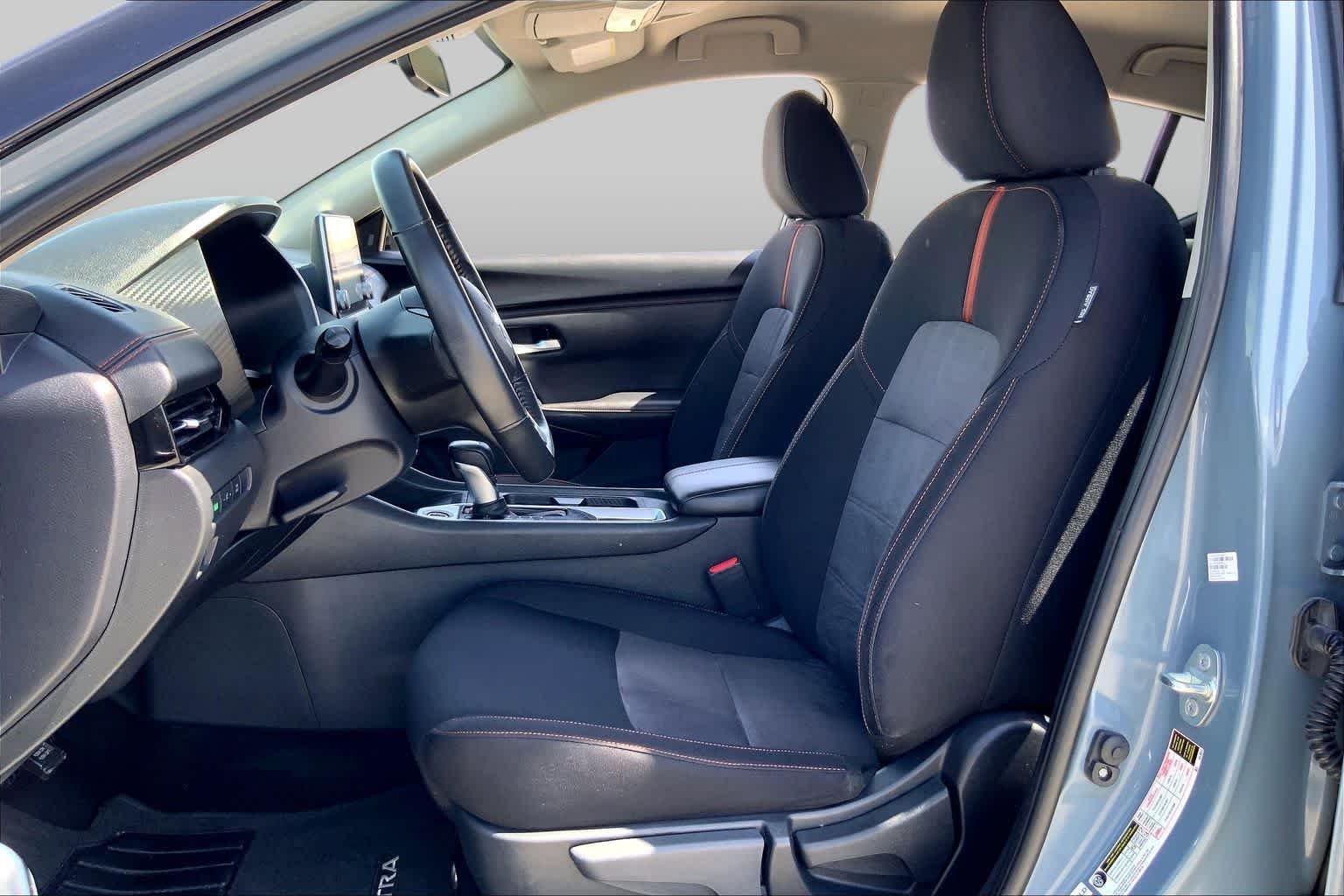 Used 2024 Atlantic Gray Metallic/Super Black Nissan SR image 8