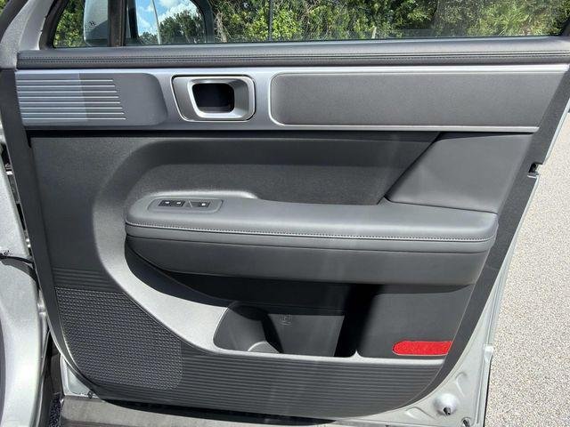 New 2026 Silver Hyundai SEL FWD image 13
