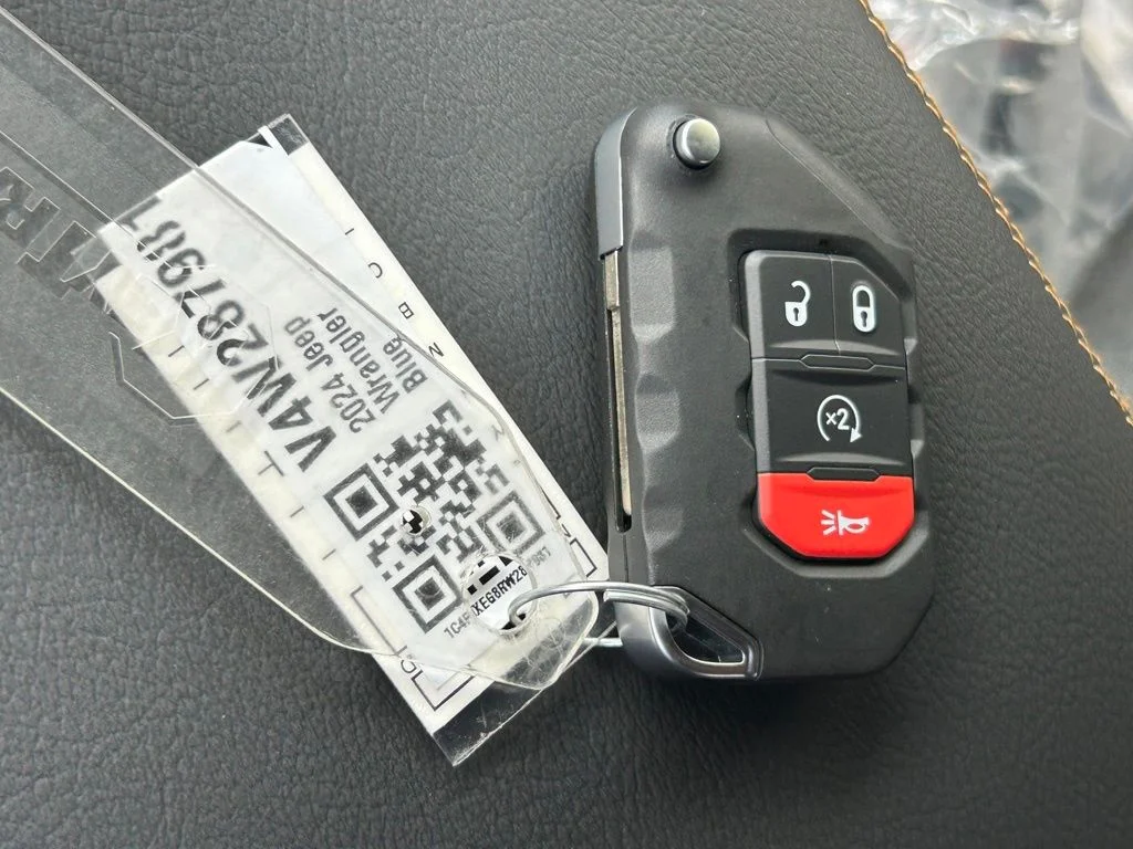 Used 2024 Blue Jeep Sahara image 40