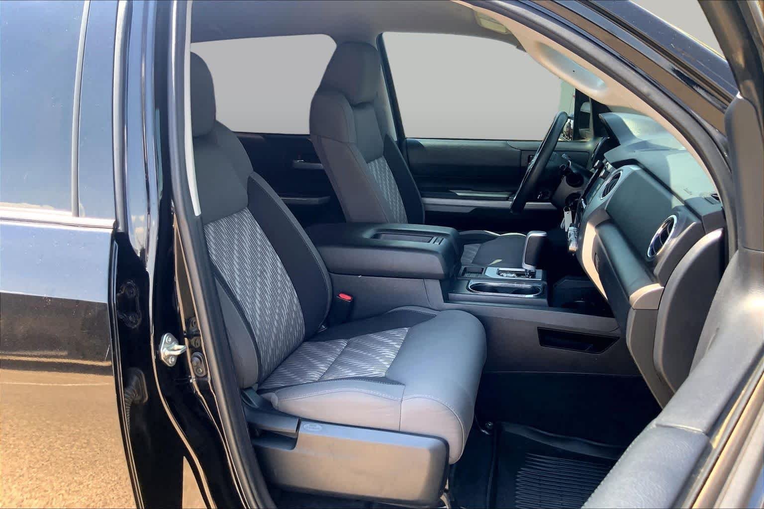 Used 2021 Midnight Black Metallic Toyota SR5 image 9