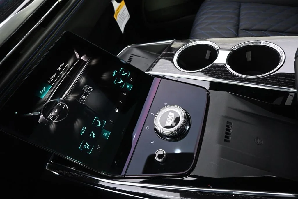 2025 Cadillac Escalade IQ Sport 1 - Photo 33