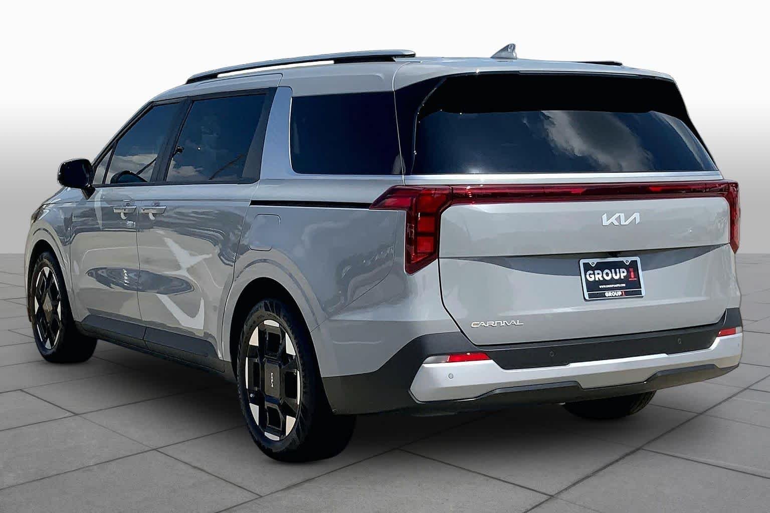 Used 2025 Ceramic Silver Kia EX image 12