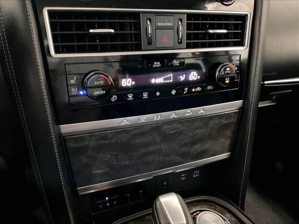 Used 2023 Gray Nissan Platinum image 27