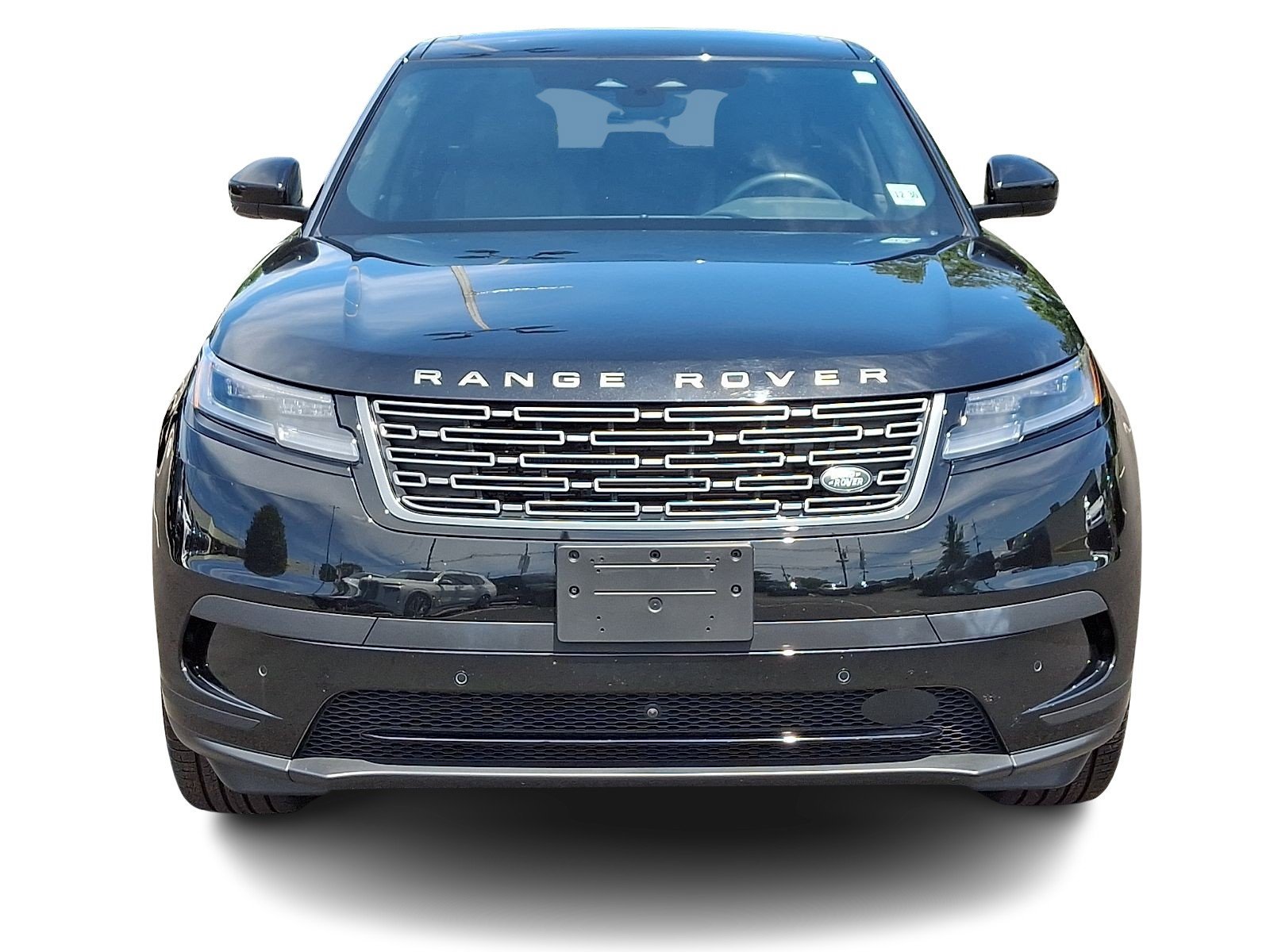 Used 2026 Santorini Black Metallic   1Ag Land Rover S image 2