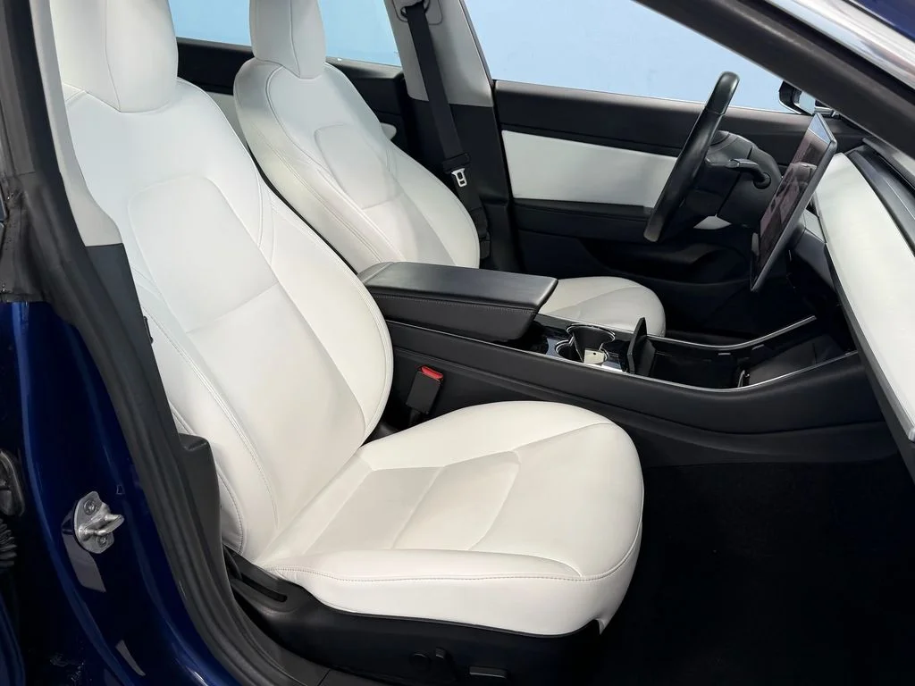 Used 2018 Blue Tesla Performance image 15