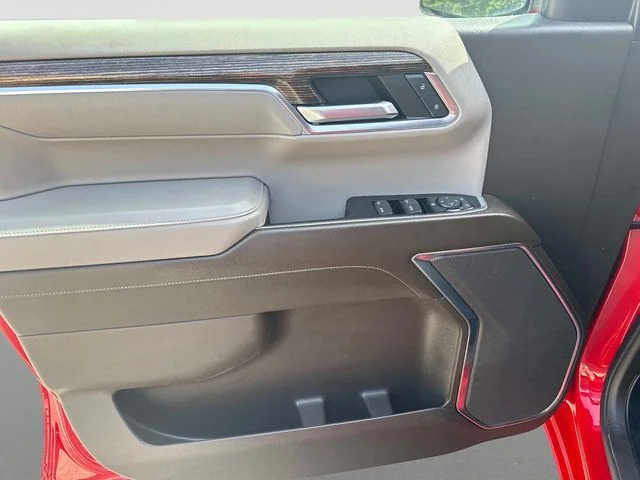 Used 2023 Red GMC SLE image 12