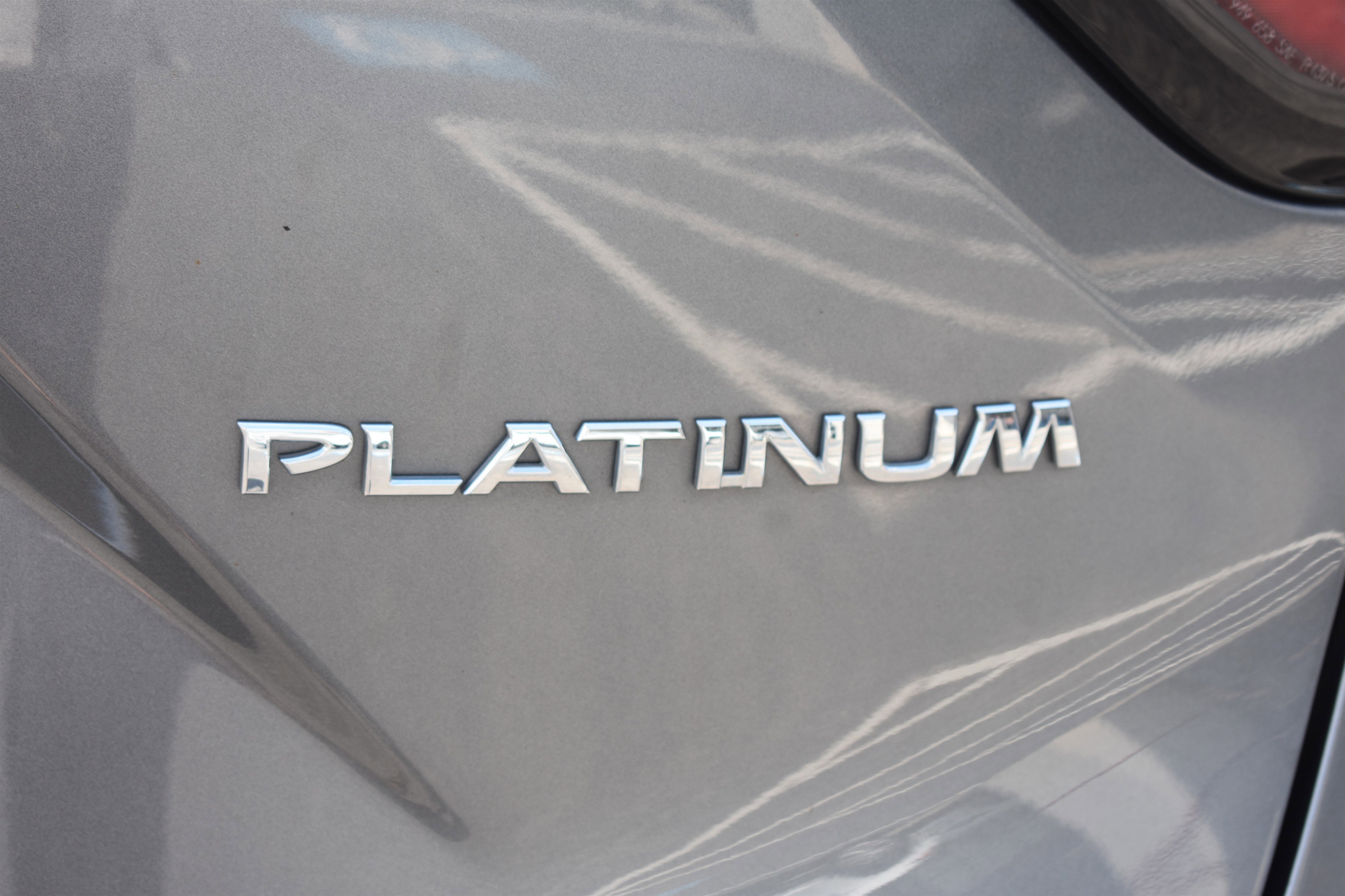 Used 2022 Gun Metallic Nissan Platinum image 8