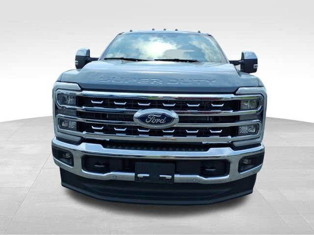 New 2026 Glacier Gray Metallic Tri-Coat Ford Lariat image 15
