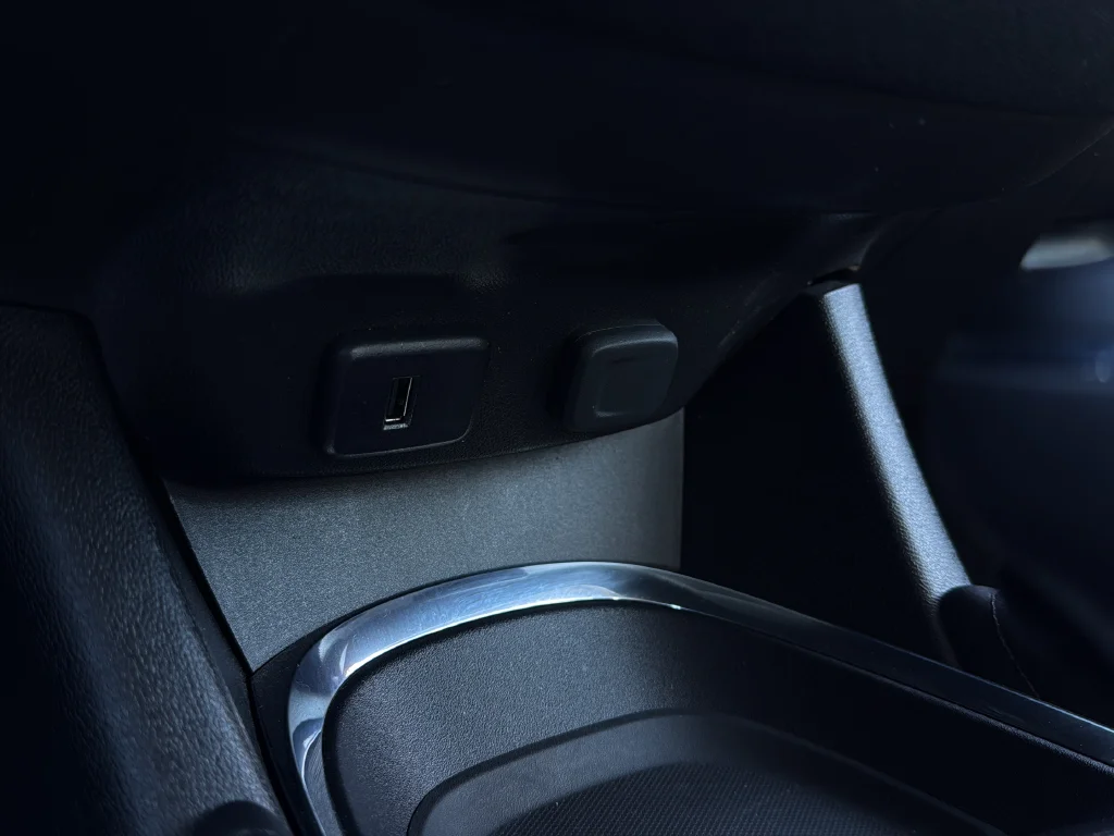 Used 2018 Blue Velvet Metallic Chevrolet LT image 31