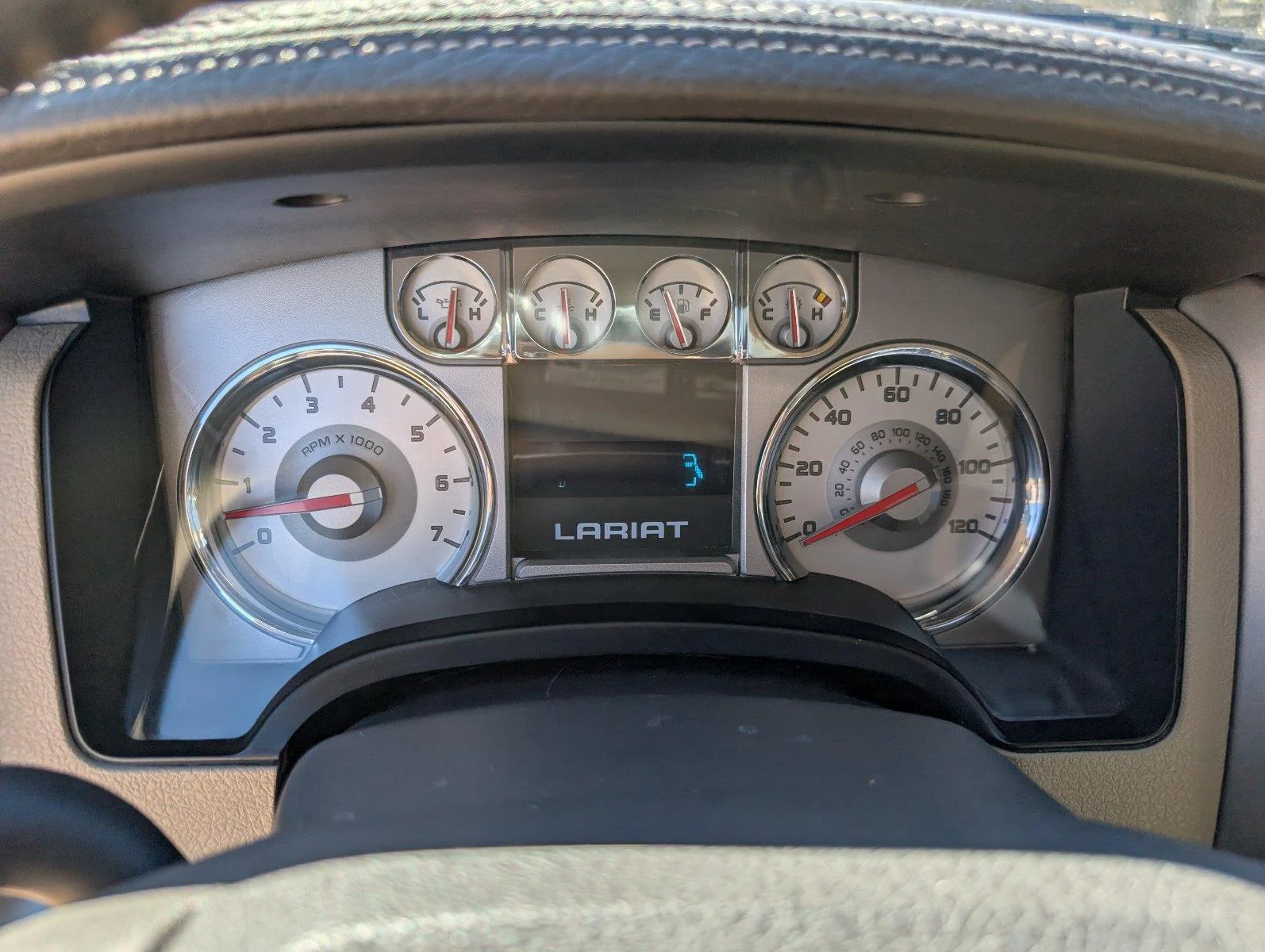 Used 2009  Ford XL image 29