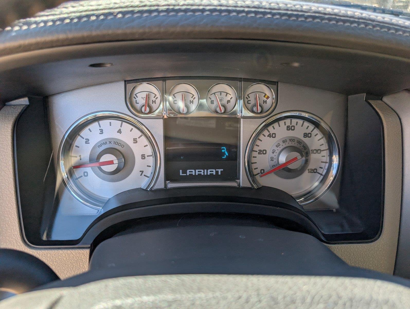 Used 2009  Ford XL image 29