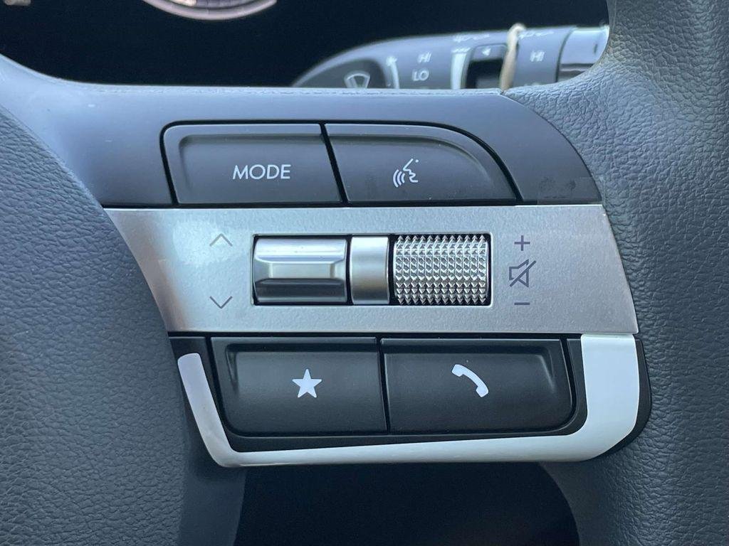 New 2026 White Hyundai SEL AWD image 21