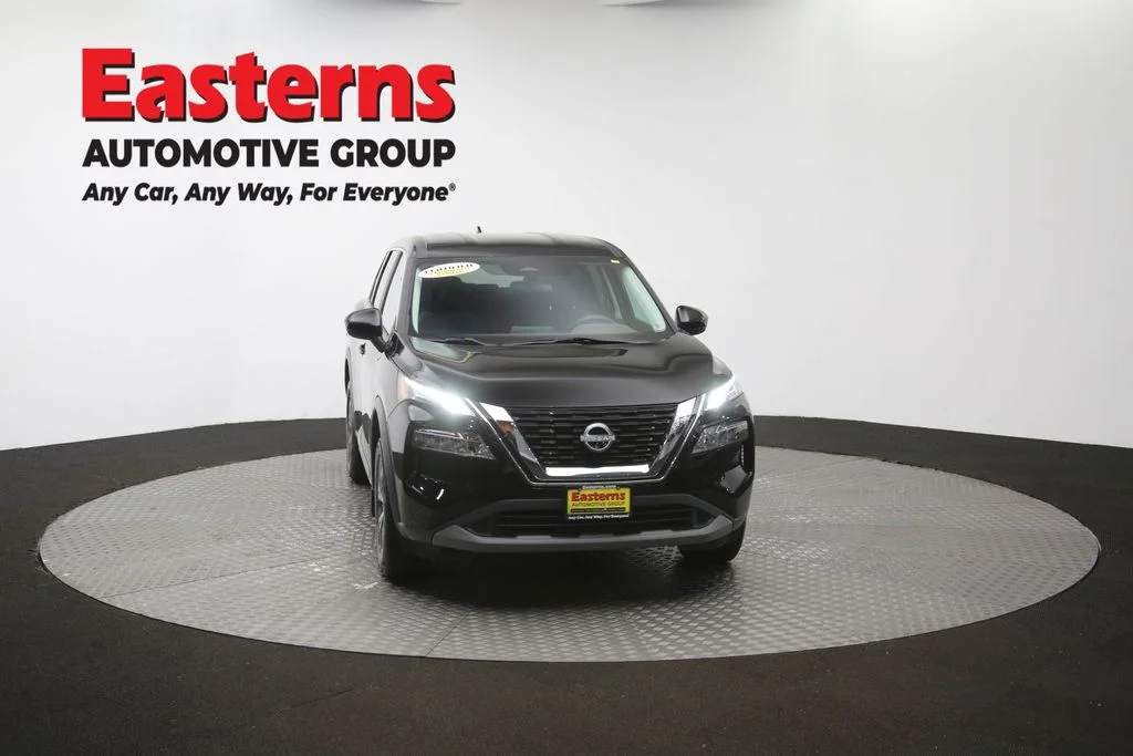 Used 2023 Black Nissan SV image 51