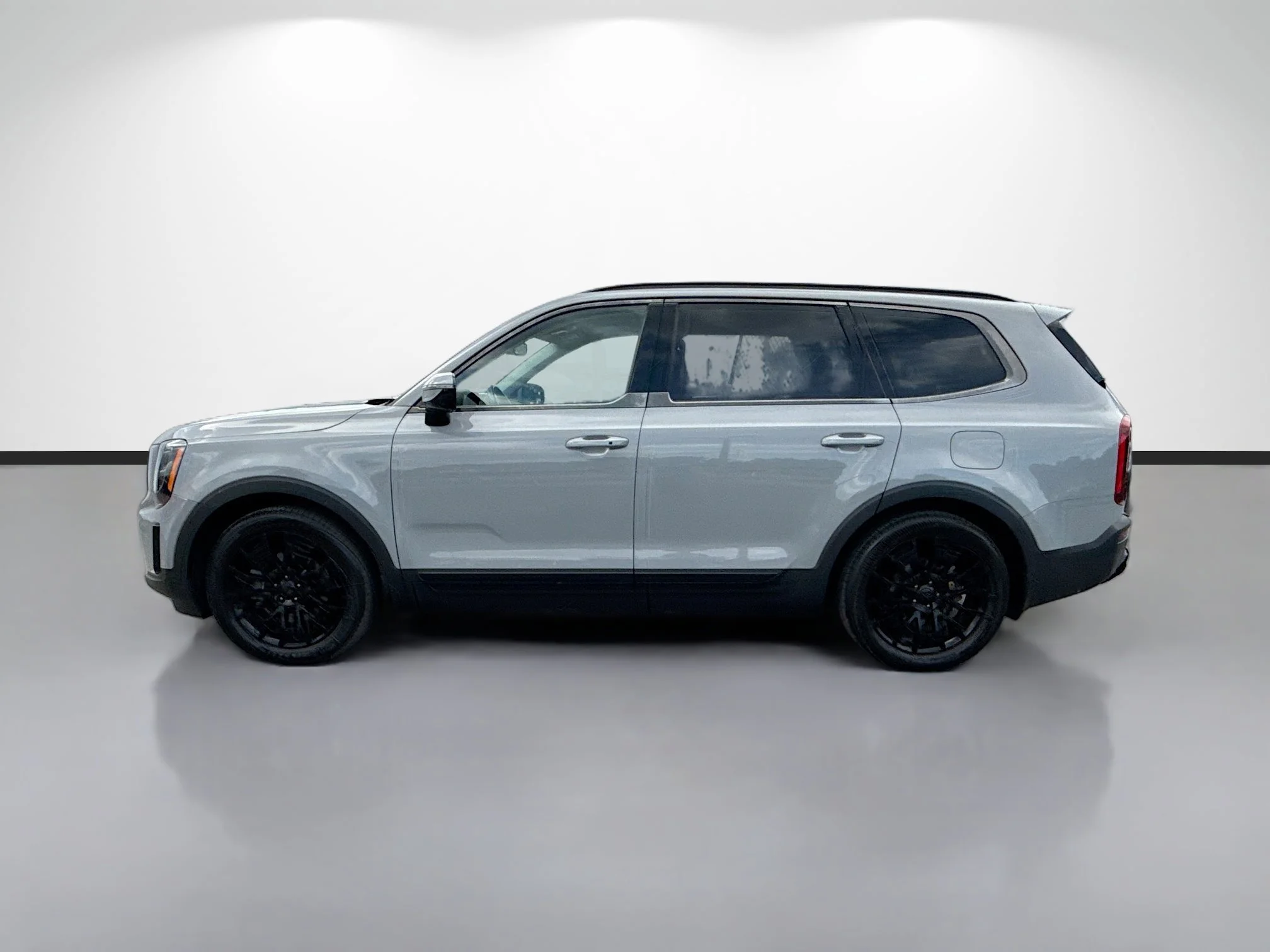 Used 2021 Wolf Gray Kia SX image 6