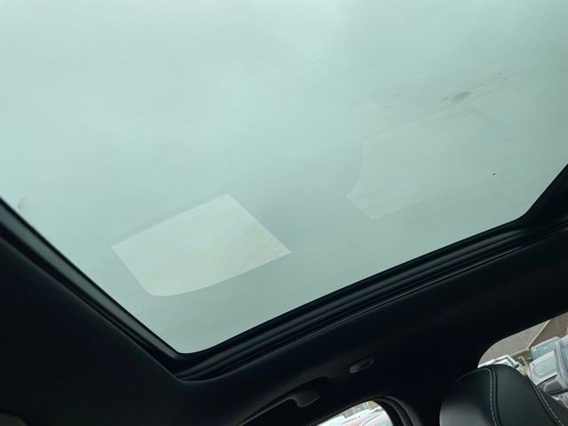 New 2026 Diamond Black Crystal Pearlcoat Jeep Limited image 14