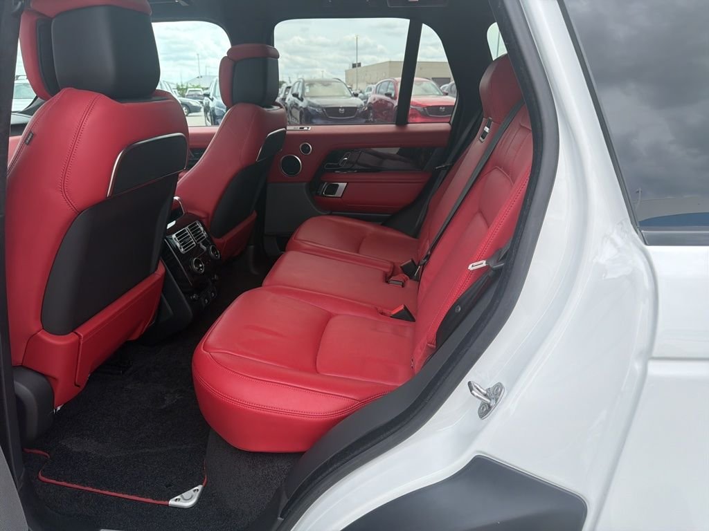 Used 2022  Land Rover Autobiography image 7