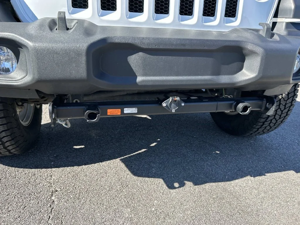 Used 2021 White Jeep Sport S image 29