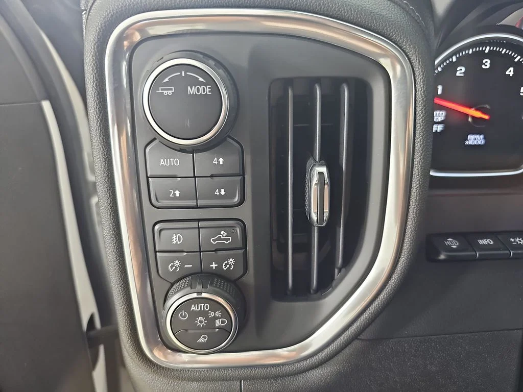 Used 2020 Beige Chevrolet High Country image 32