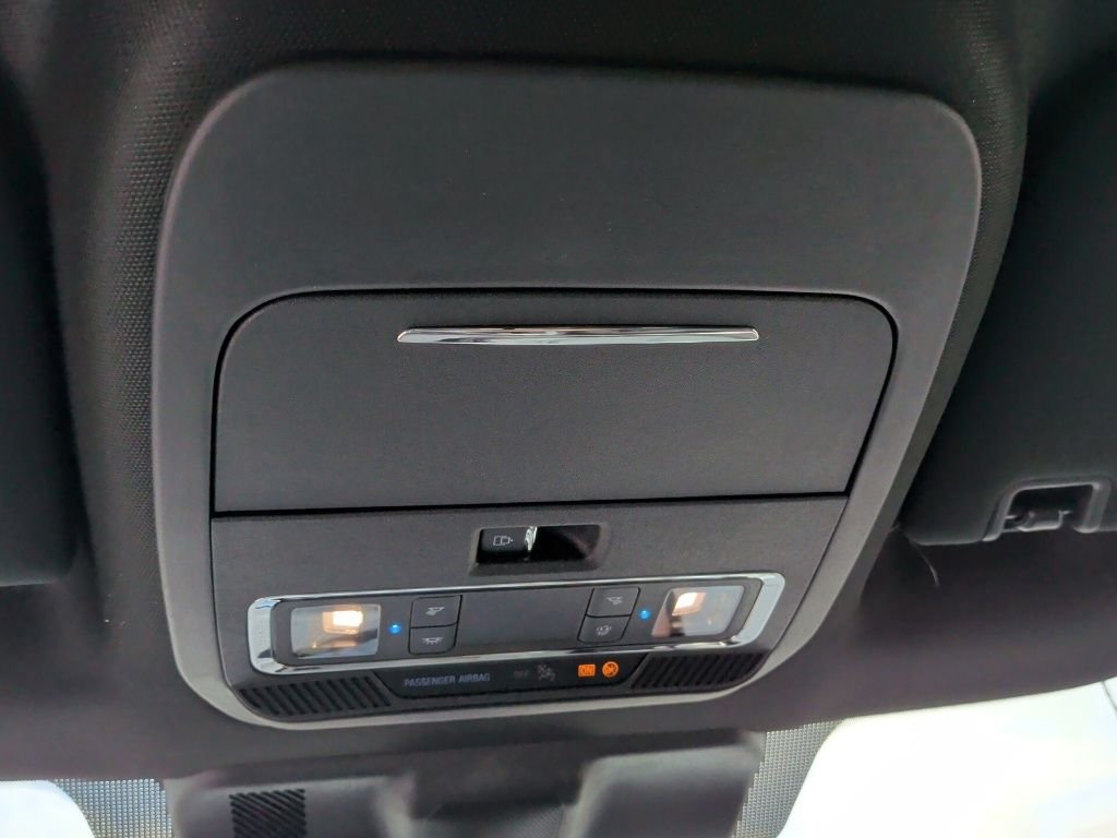New 2026 Star White Metallic Tri-Coat Ford F-250® Platinum® image 23