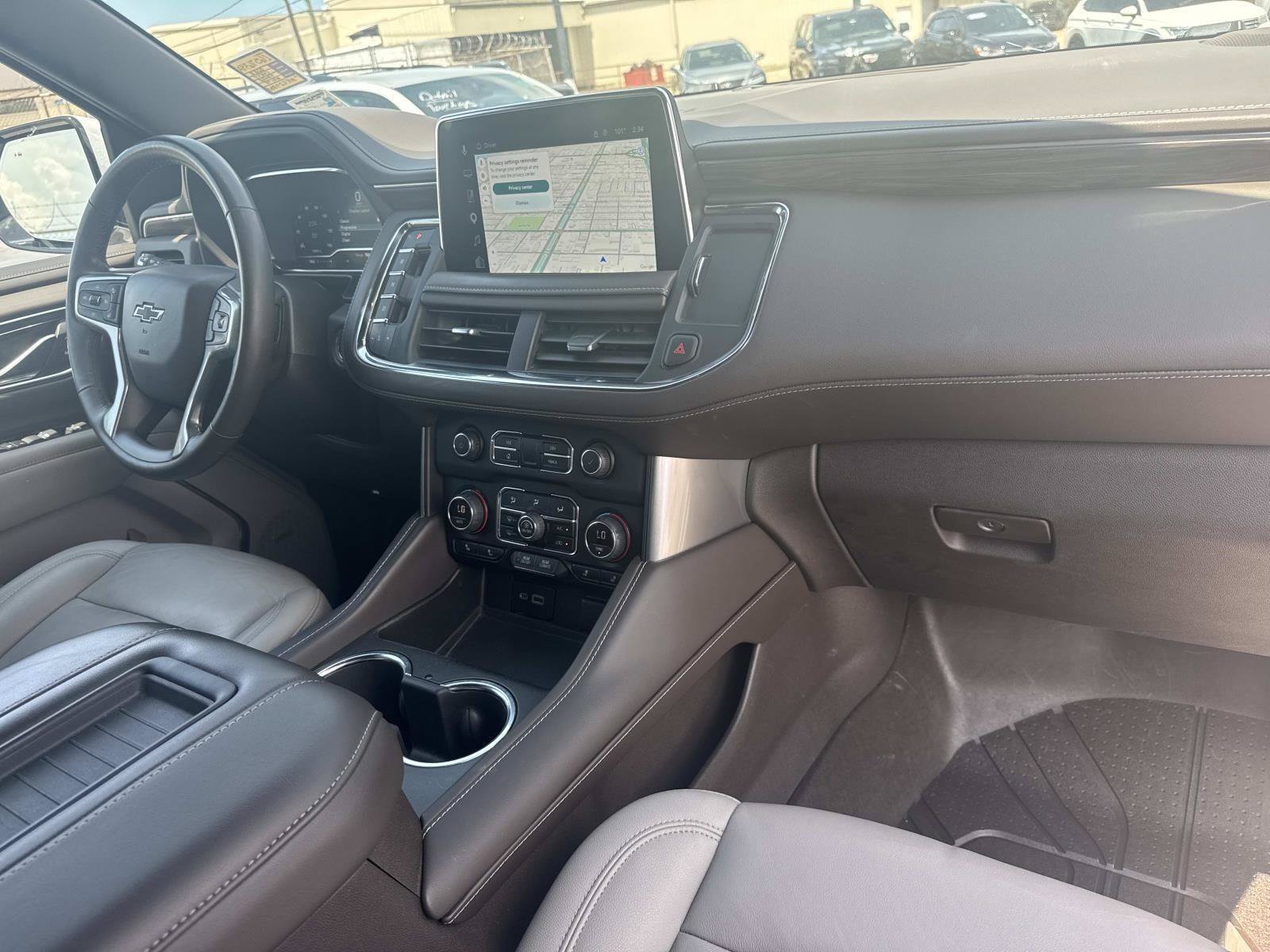 Used 2022 White Chevrolet Z71 image 12