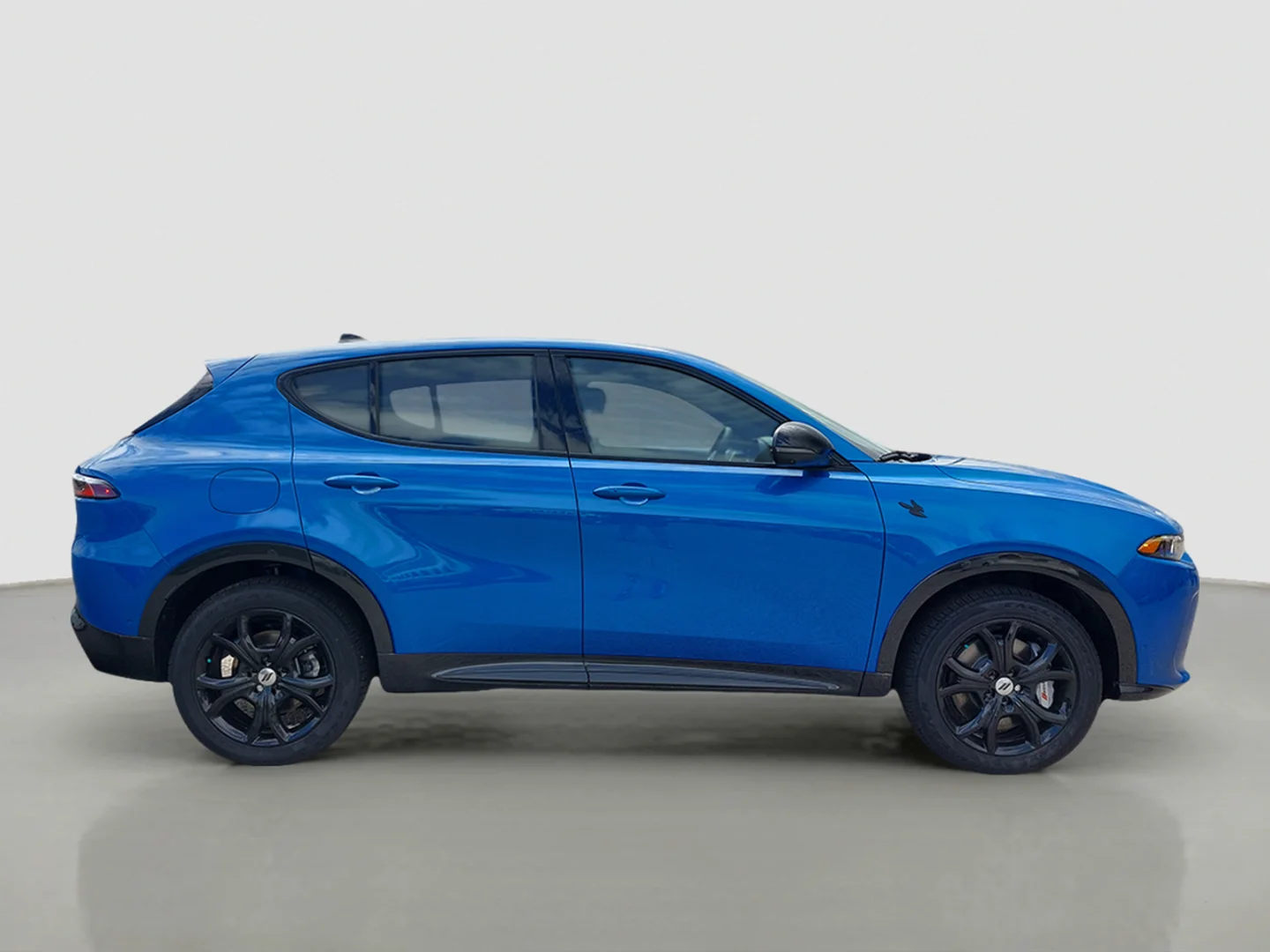 Used 2024 Blue Dodge R/T PHEV EAWD image 4