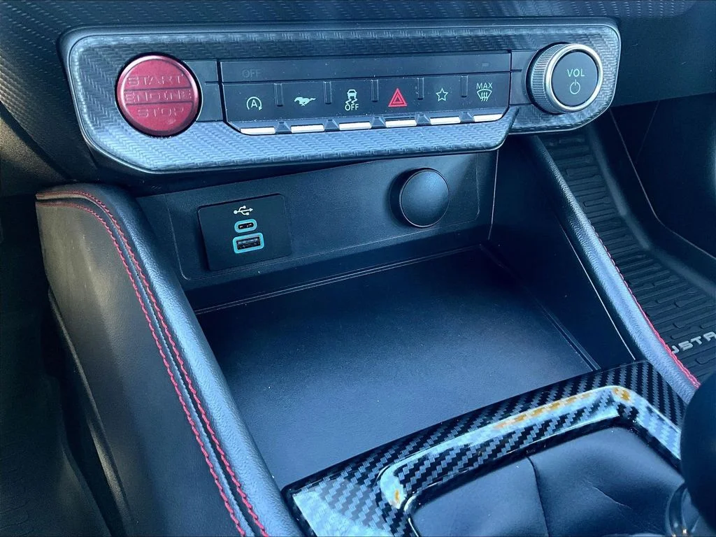 Used 2025 Black Ford GT Premium image 18