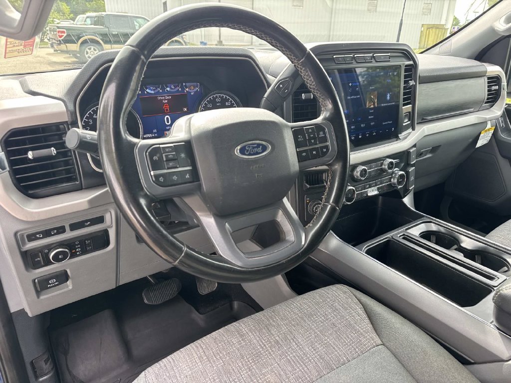 Used 2023 Blue Ford XLT image 38